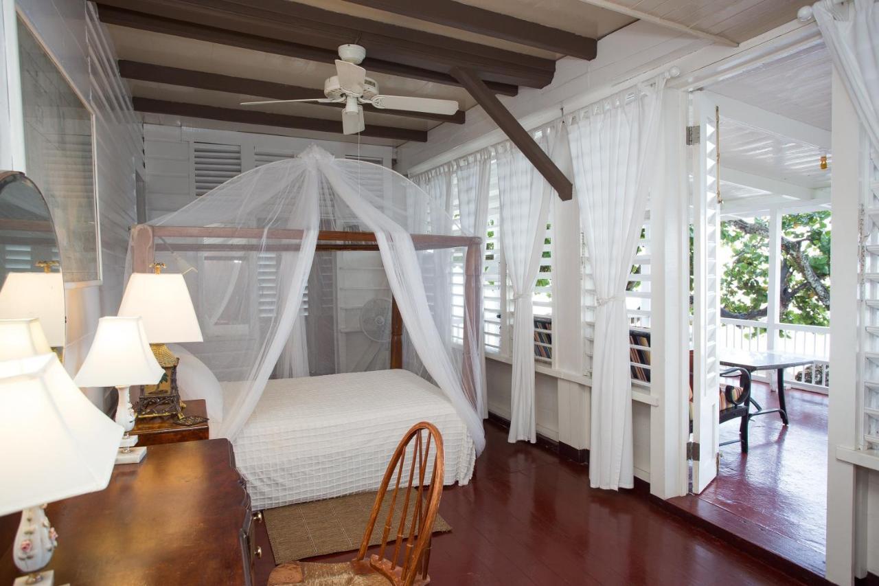 Llantrissant Beachcliff Villa Негрил Екстер'єр фото